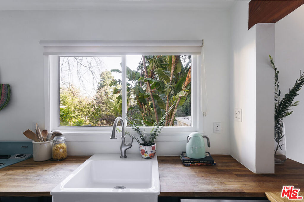 6209 Glen Oak Street