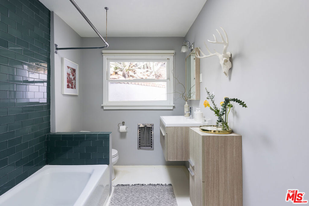 6209 Glen Oak Street