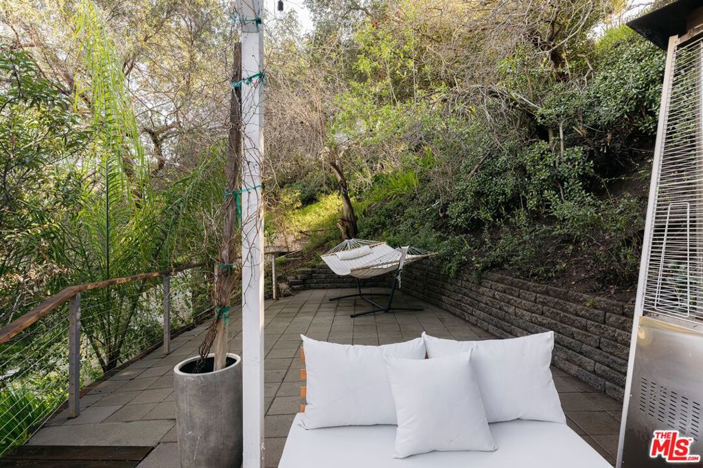 6158 Glen Oak Street