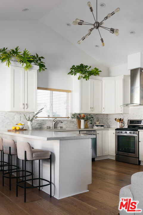 6158 Glen Oak Street