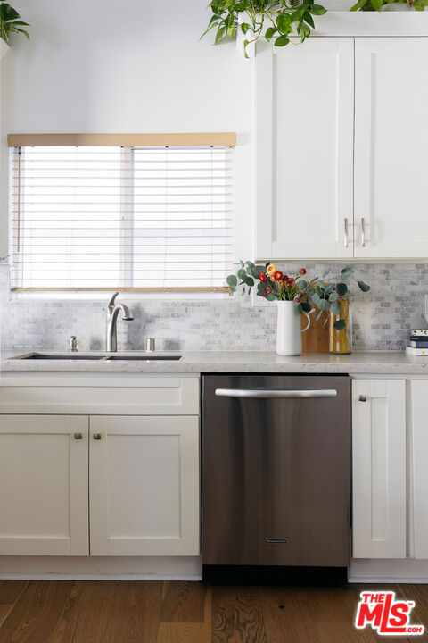 6158 Glen Oak Street