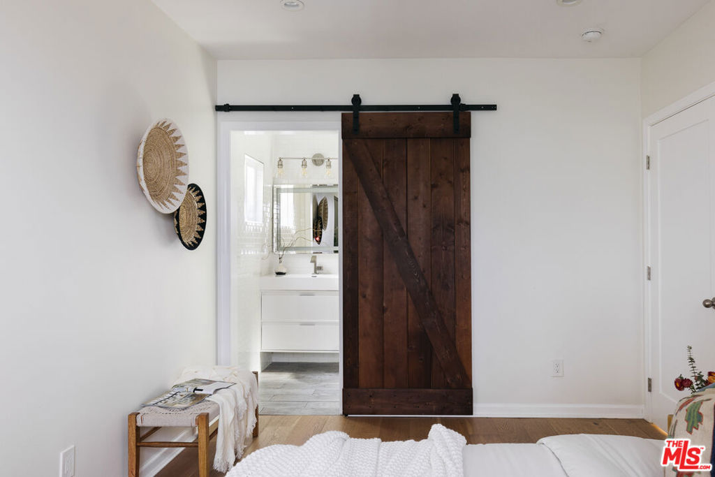 6158 Glen Oak Street