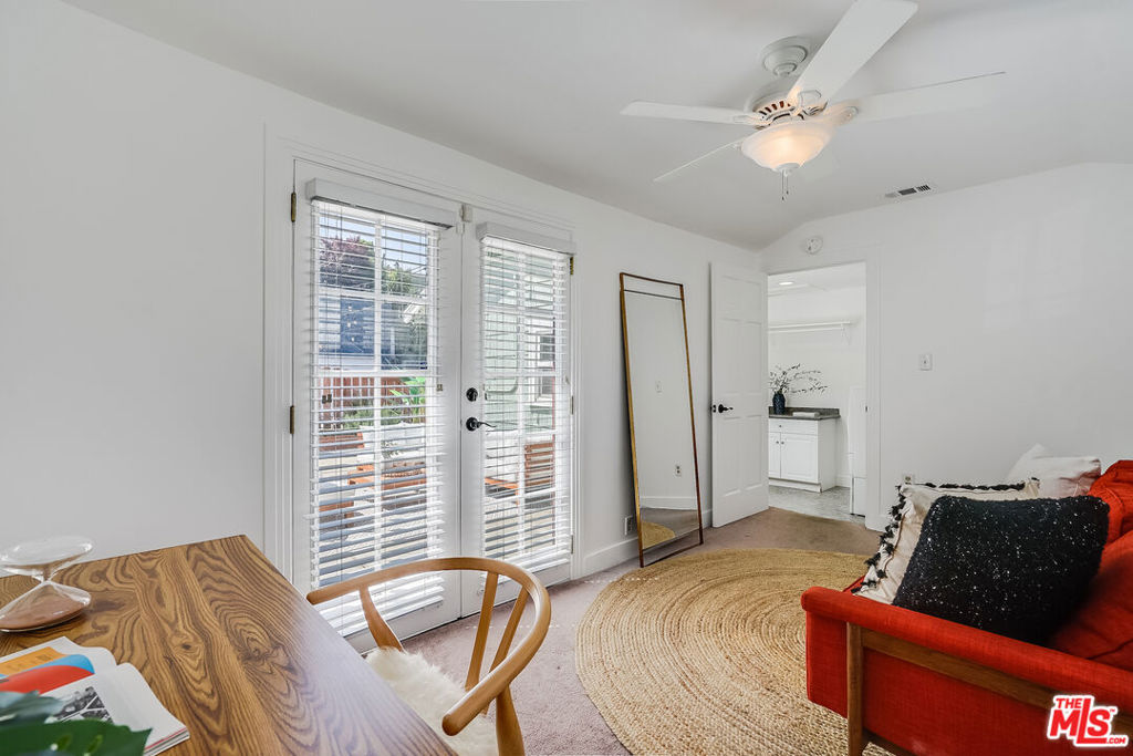 6201 Springvale Drive