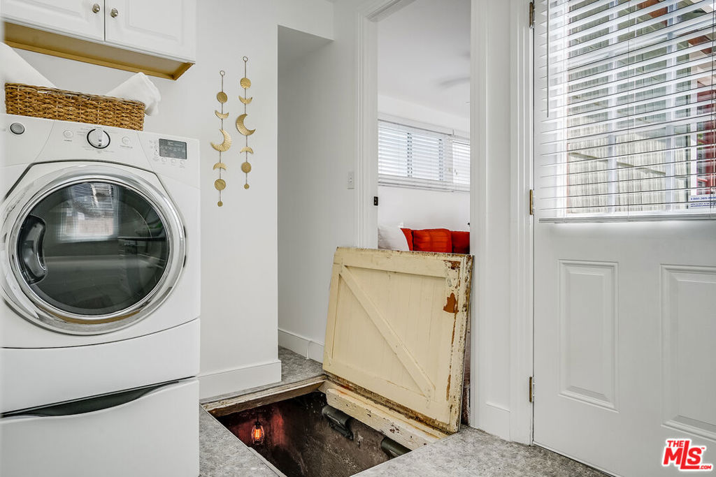 6201 Springvale Drive