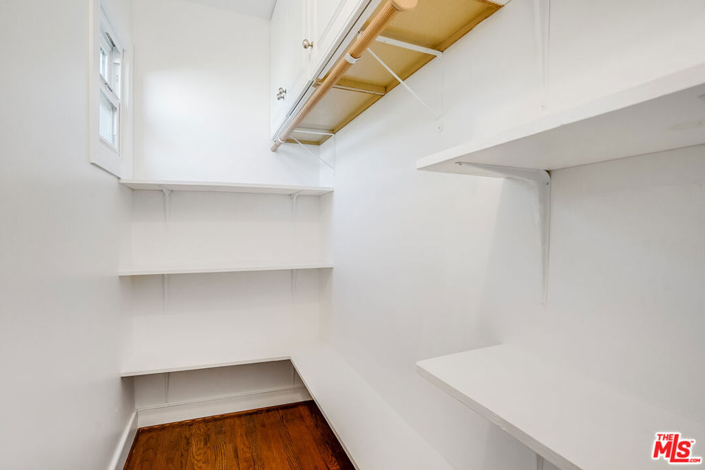 6201 Springvale Drive