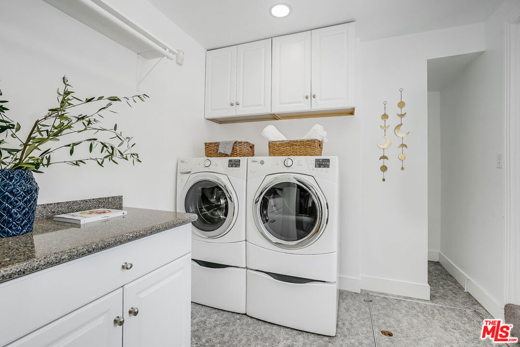 6201 Springvale Drive