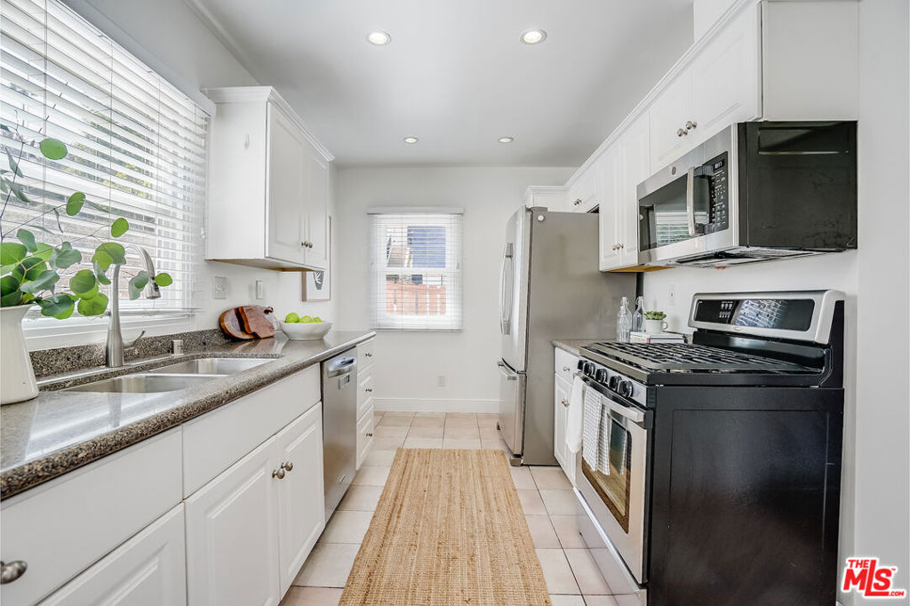 6201 Springvale Drive