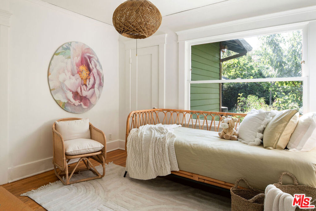 135 N San Marino Avenue