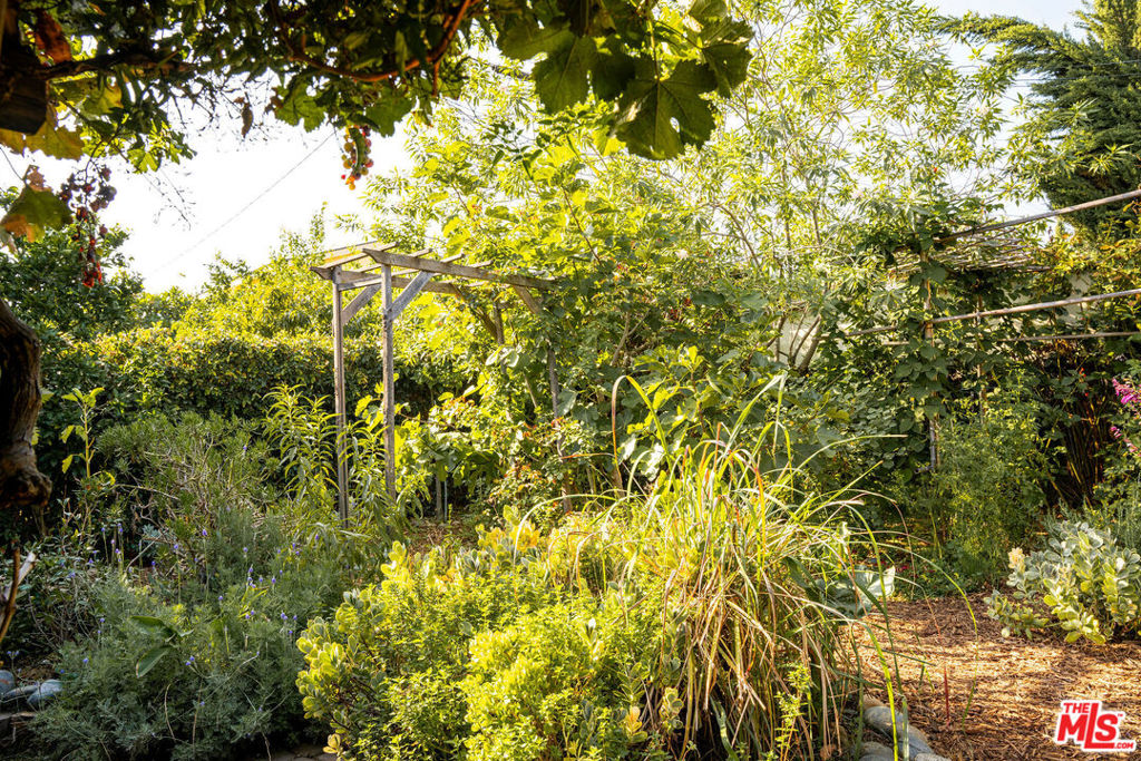 135 N San Marino Avenue