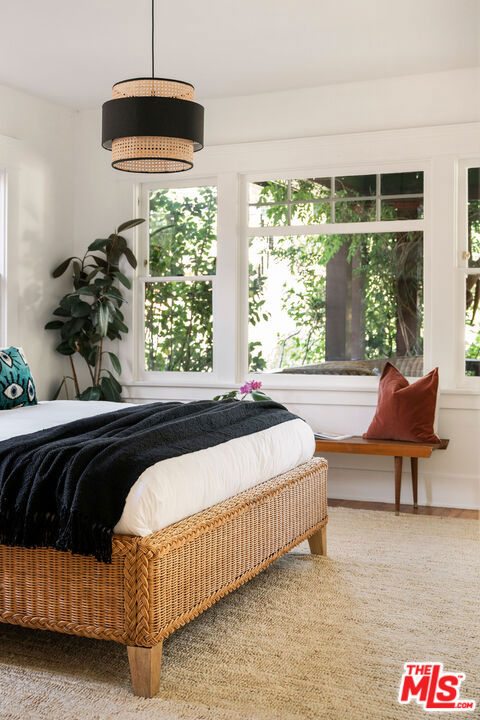 135 N San Marino Avenue