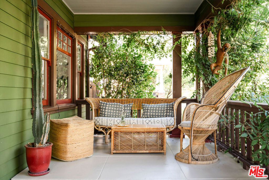 135 N San Marino Avenue