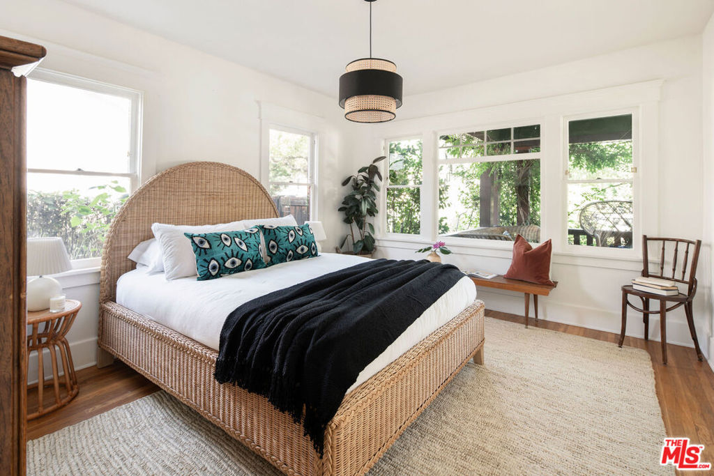 135 N San Marino Avenue