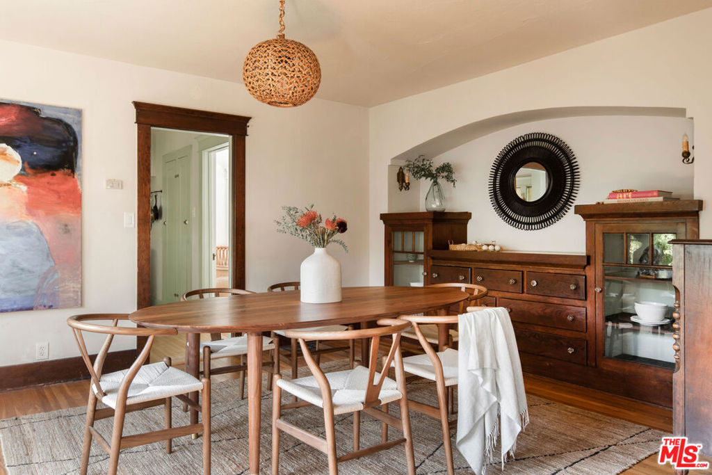 135 N San Marino Avenue