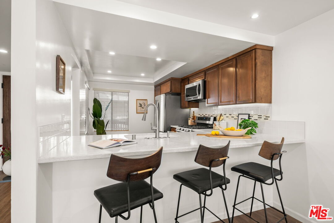 4835 E Anaheim St Unit: 205