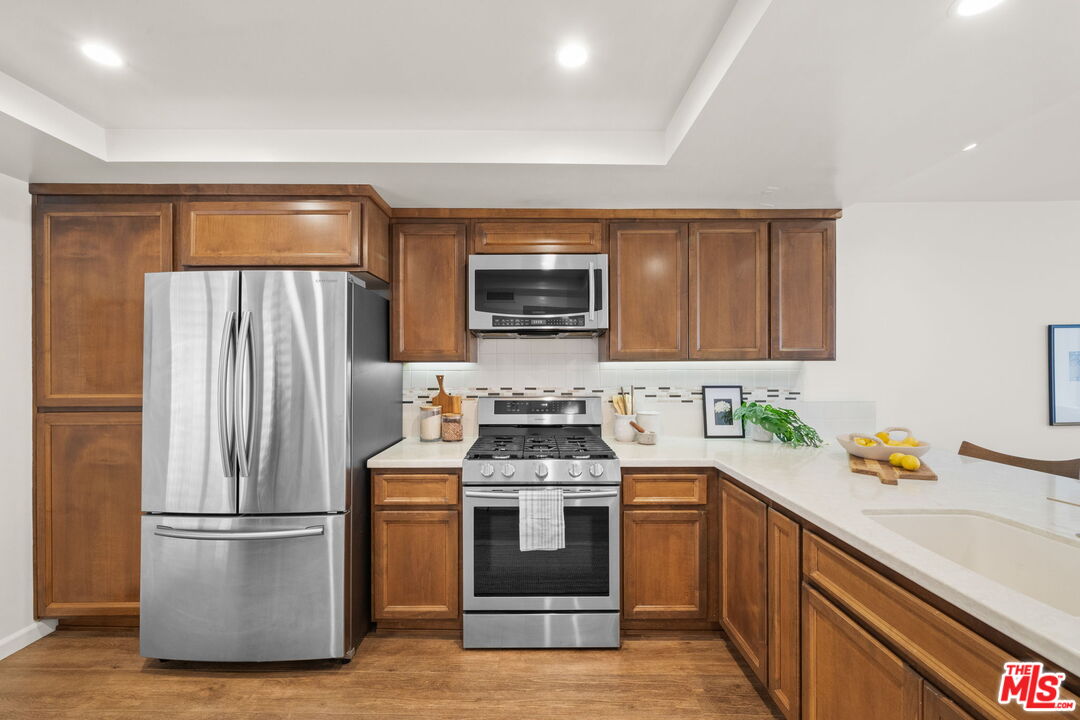 4835 E Anaheim St Unit: 205