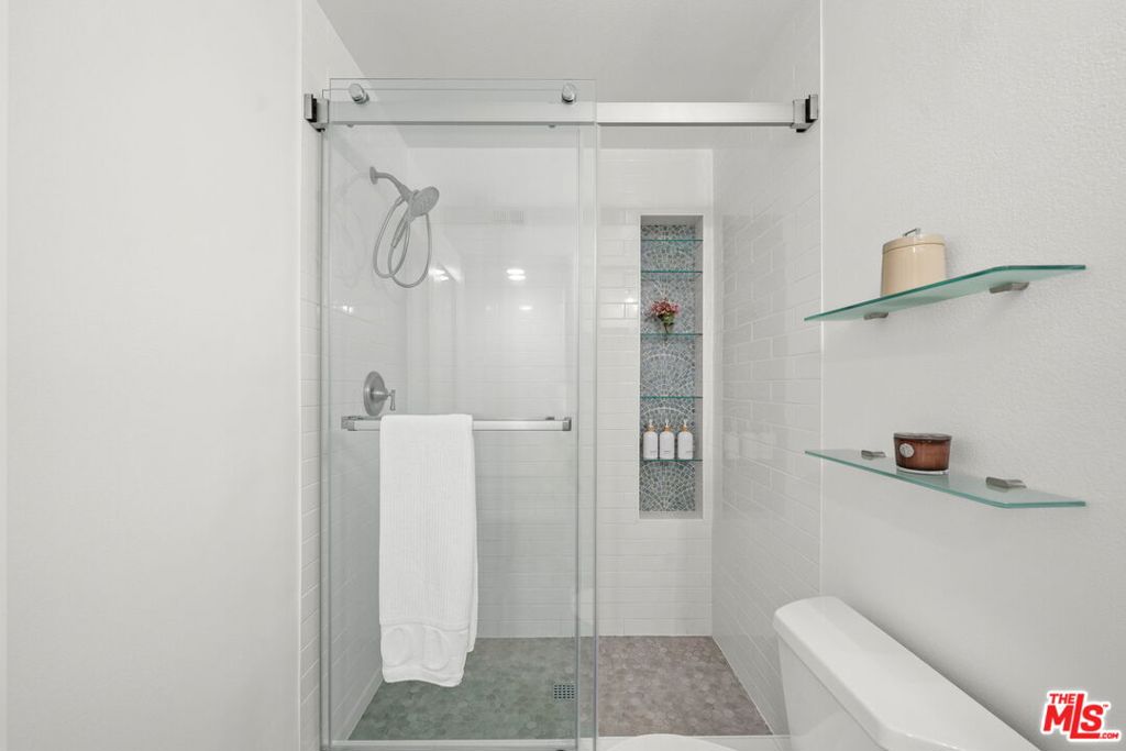 628 Daisy Avenue 308