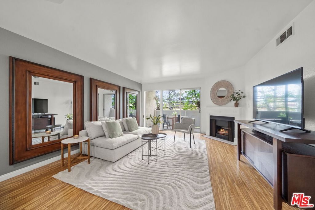 628 Daisy Avenue 308