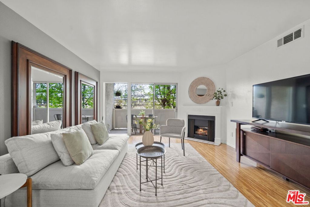 628 Daisy Avenue 308