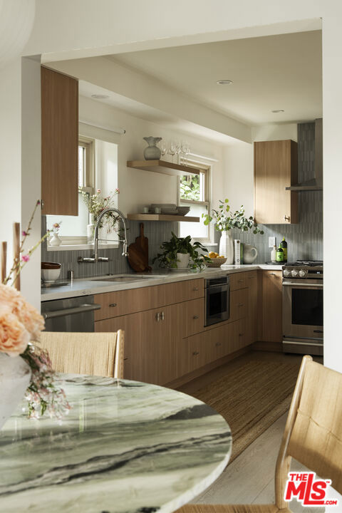 3297 Granville Avenue