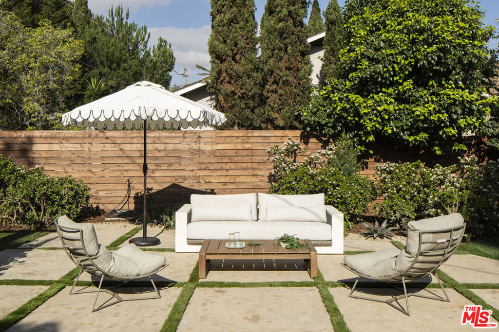 3297 Granville Avenue