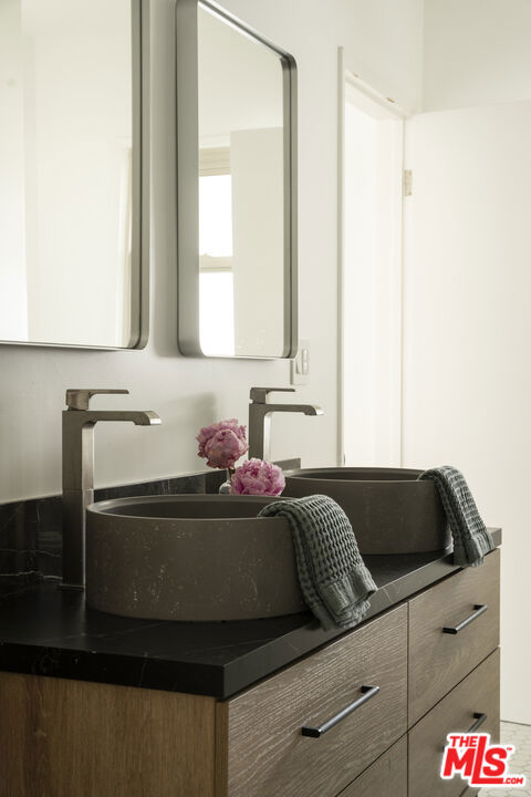 3297 Granville Avenue