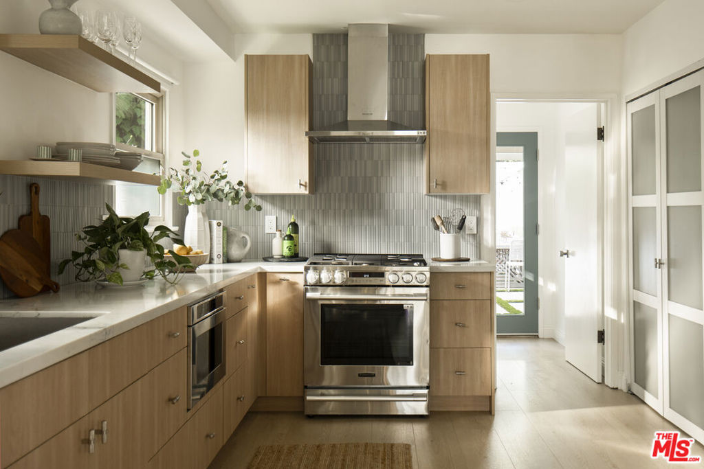 3297 Granville Avenue