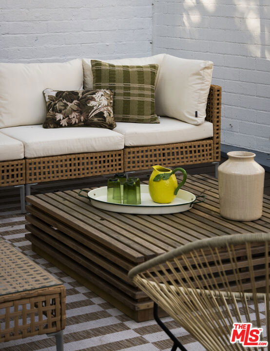 3297 Granville Avenue