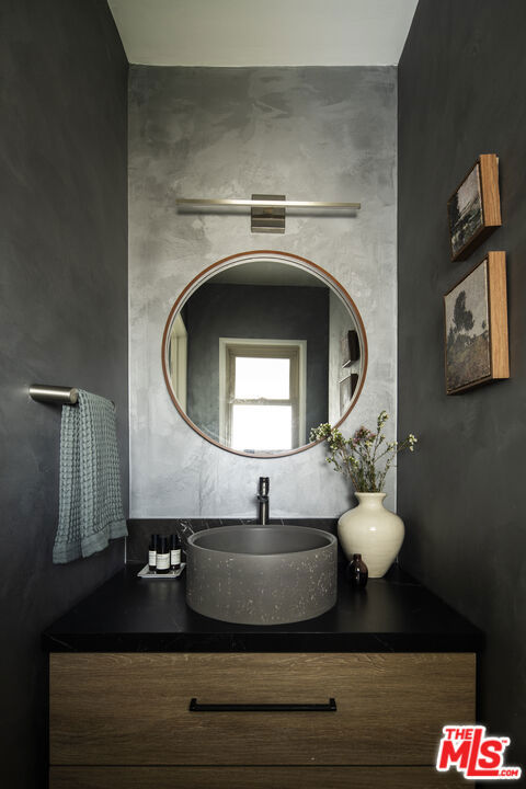 3297 Granville Avenue