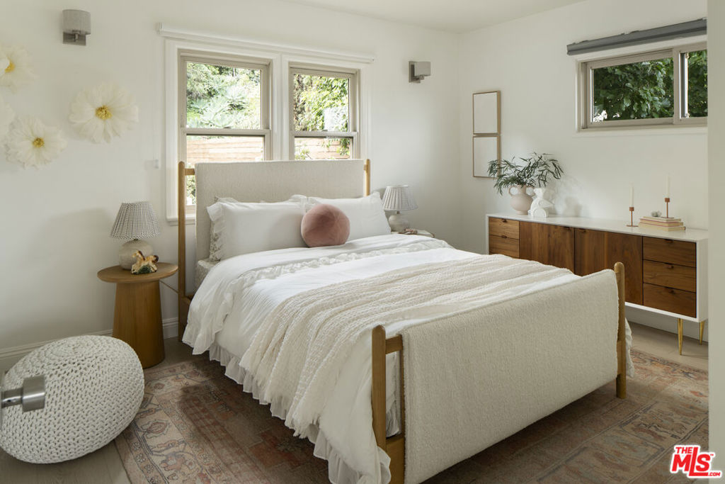 3297 Granville Avenue