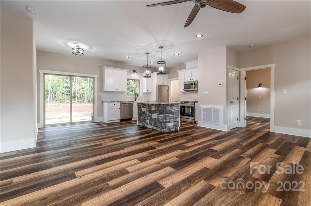 550 Fiber Acres A Street Unit: 4