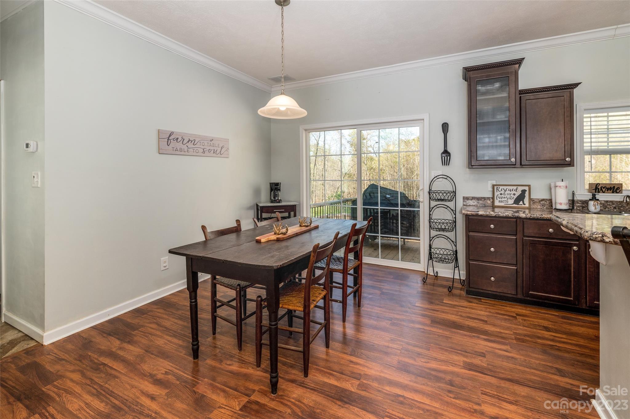 740 Renshaw Ford Road