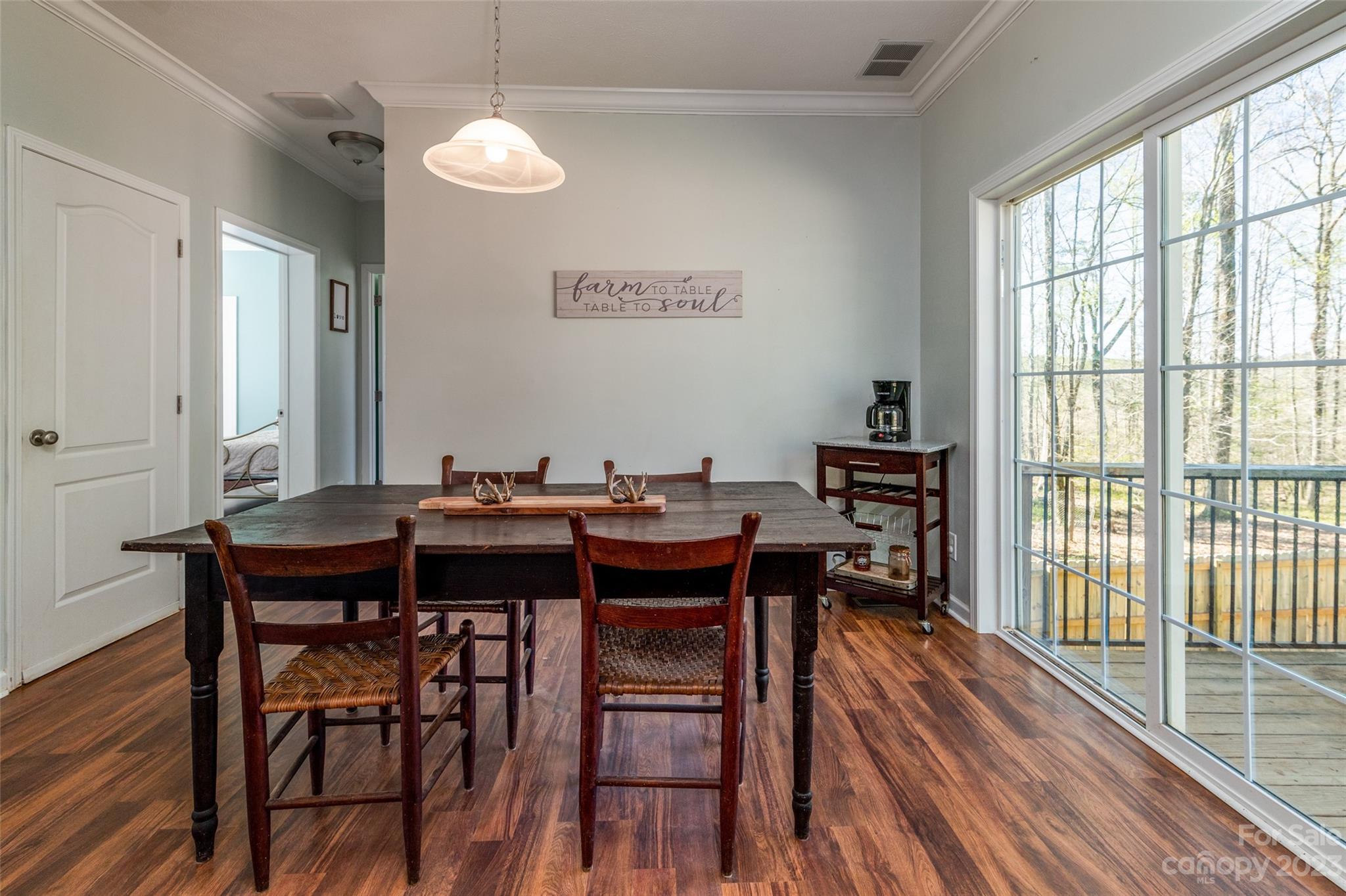 740 Renshaw Ford Road