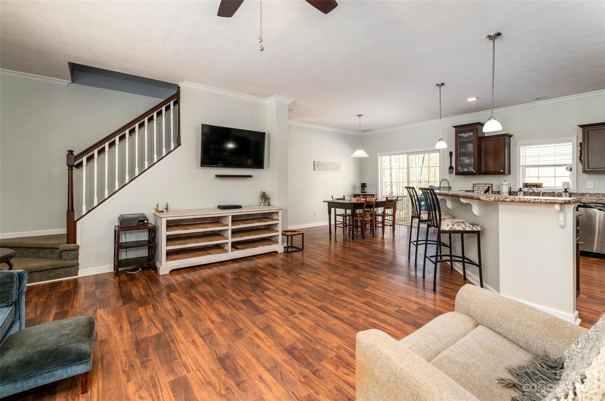 740 Renshaw Ford Road