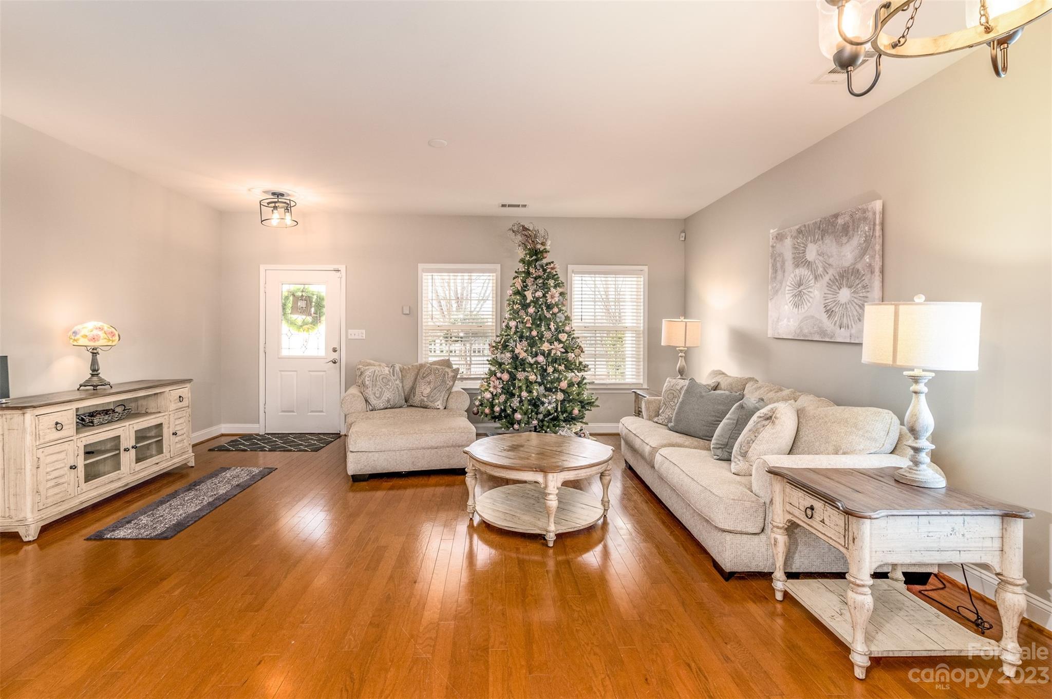 201 E Waterlynn Road