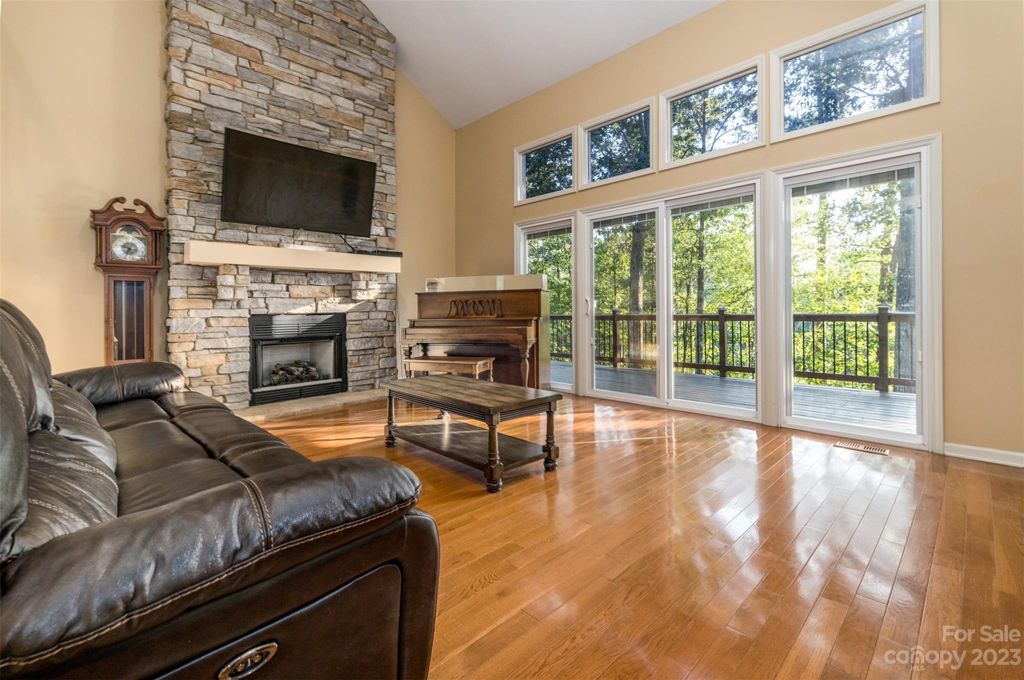 4871 Woodwinds Drive