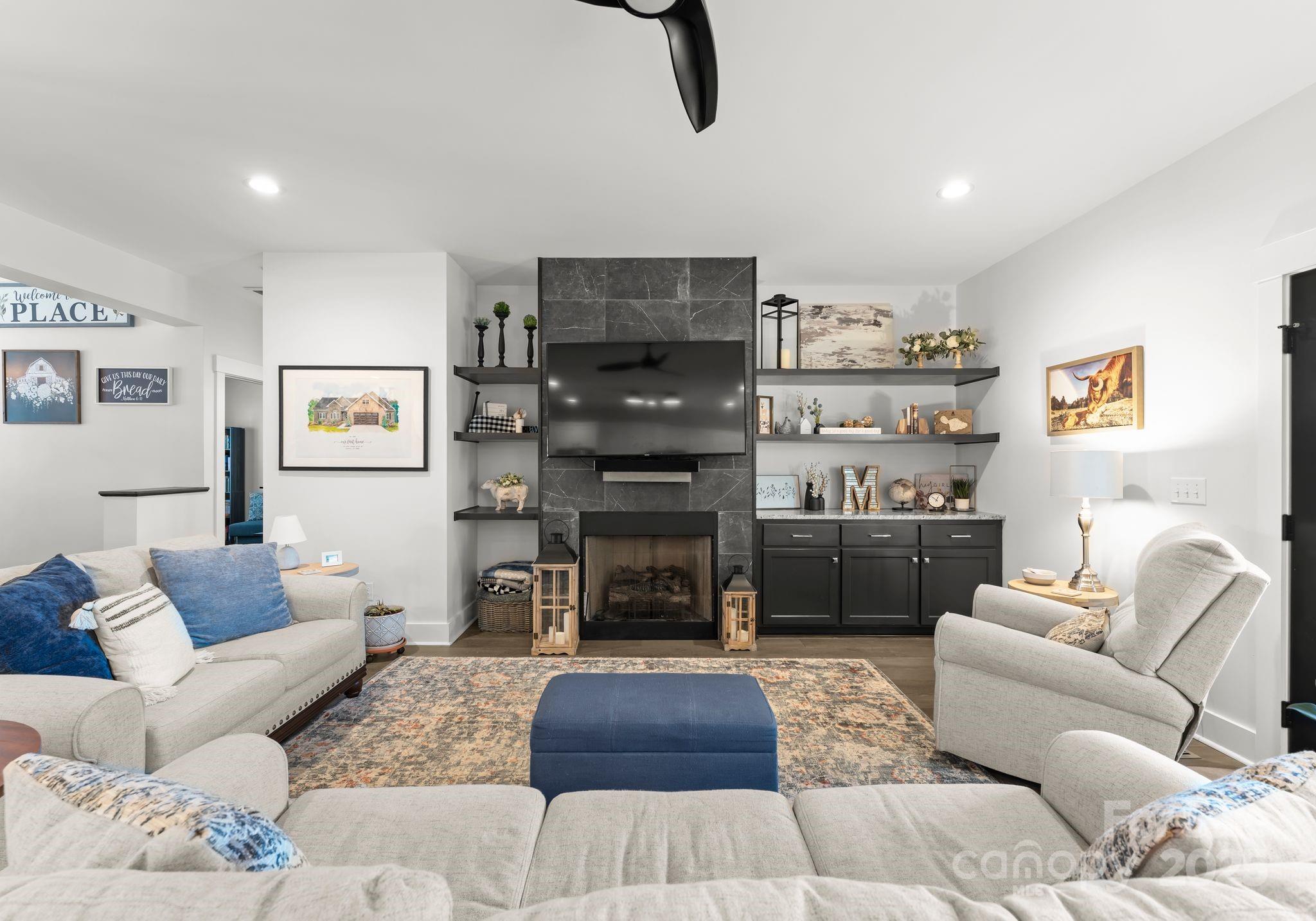 279 20th Avenue Drive NW