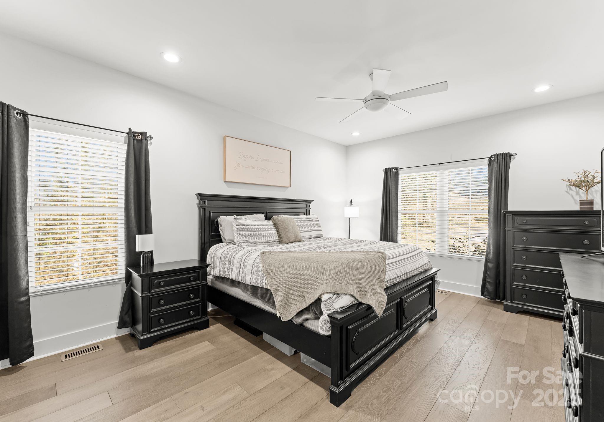 279 20th Avenue Drive NW