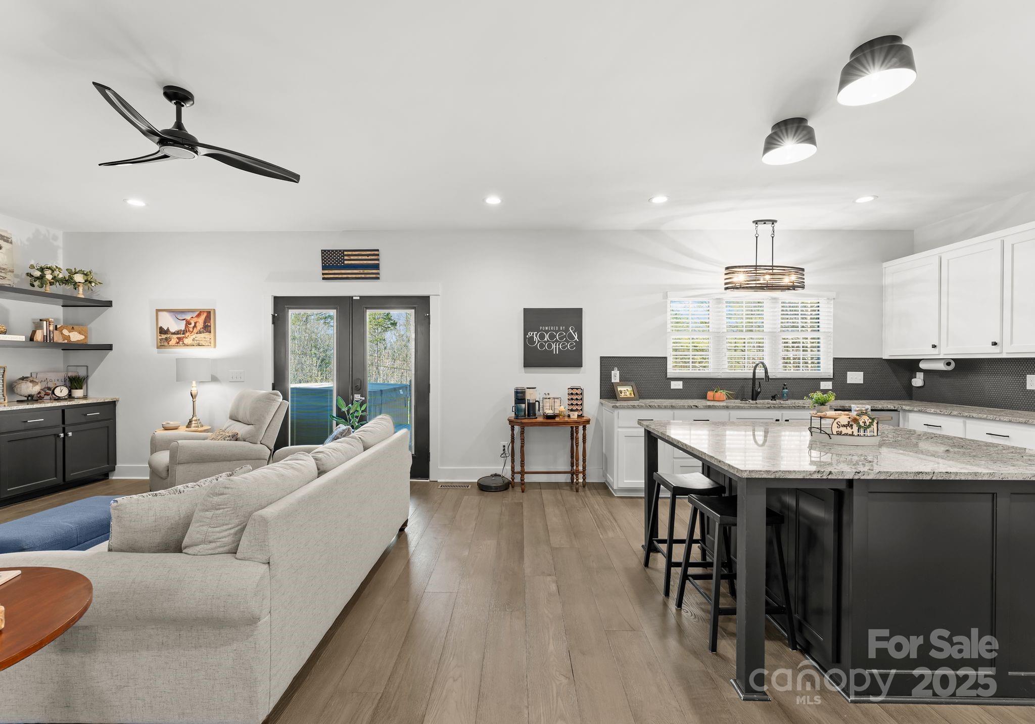 279 20th Avenue Drive NW