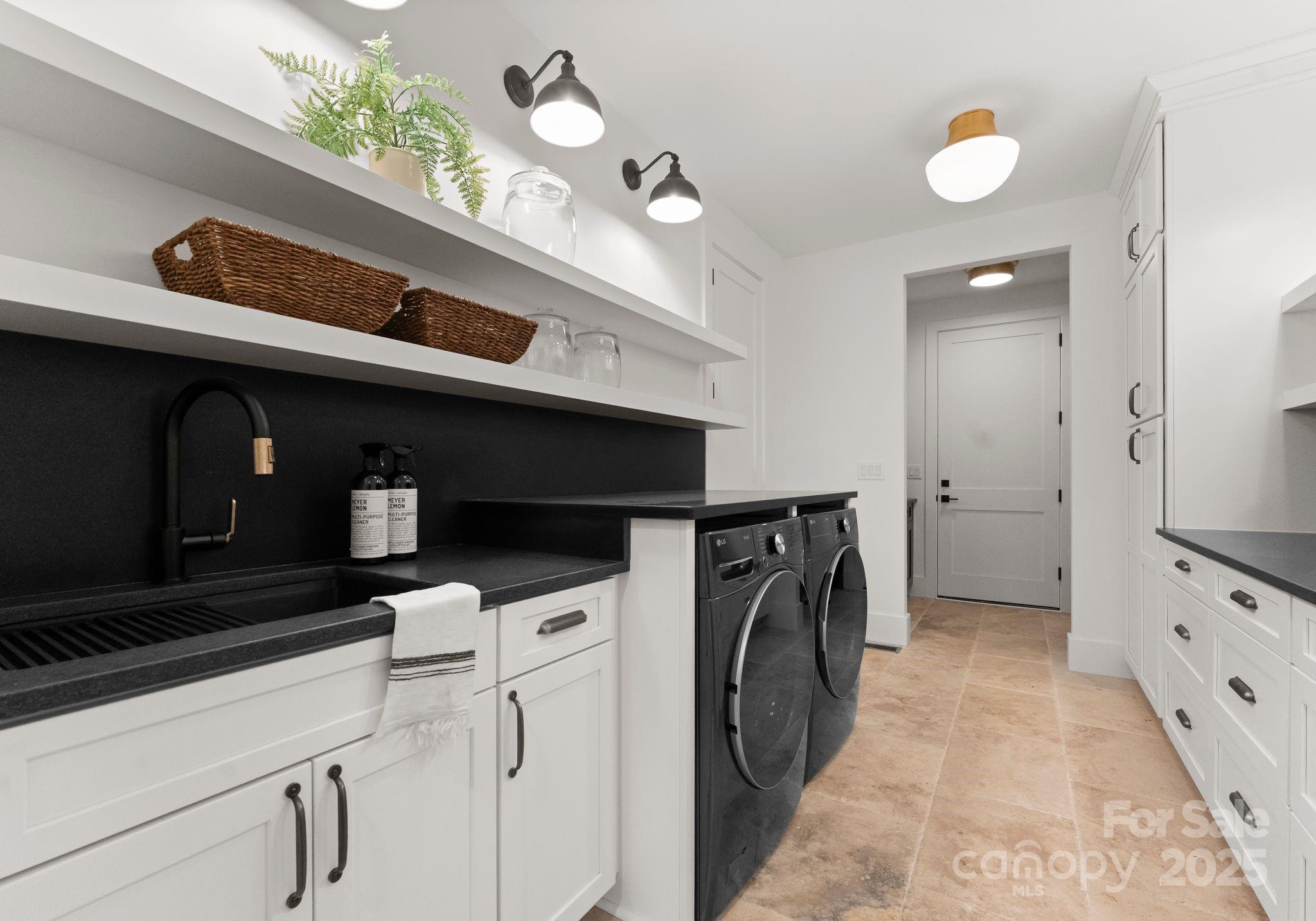 8066 Edgewater Drive Unit: 103