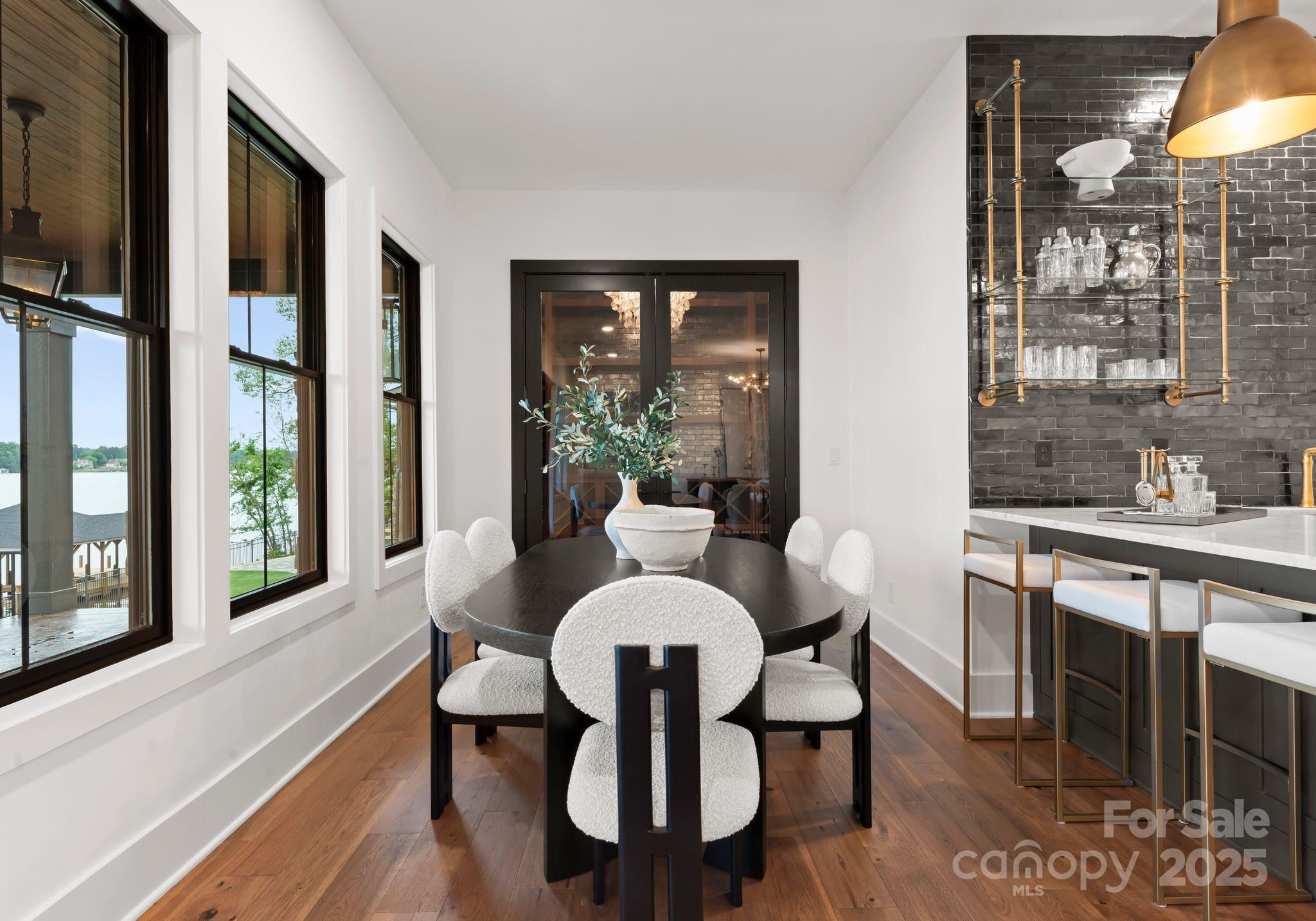 8066 Edgewater Drive Unit: 103