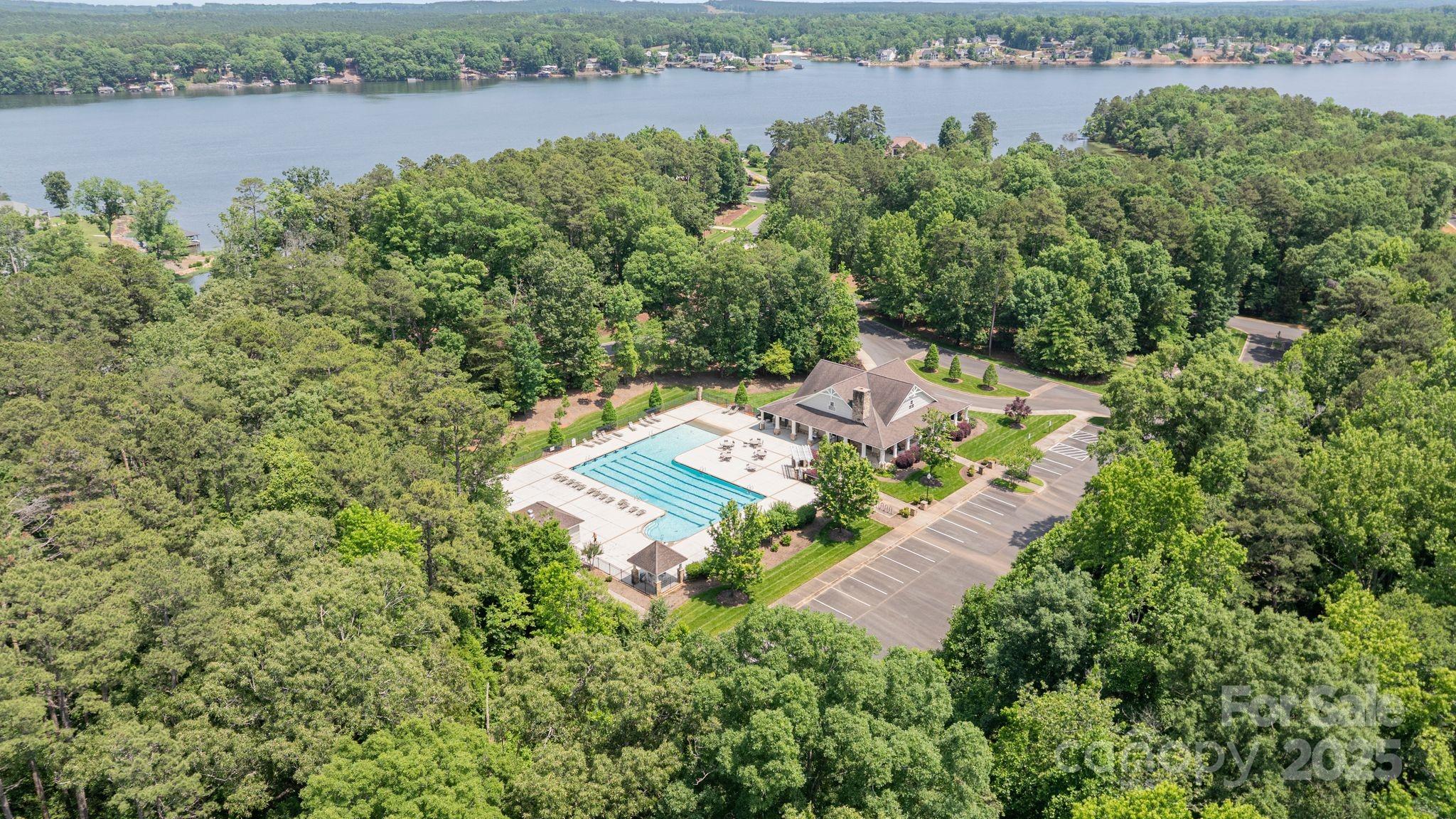 8066 Edgewater Drive Unit: 103