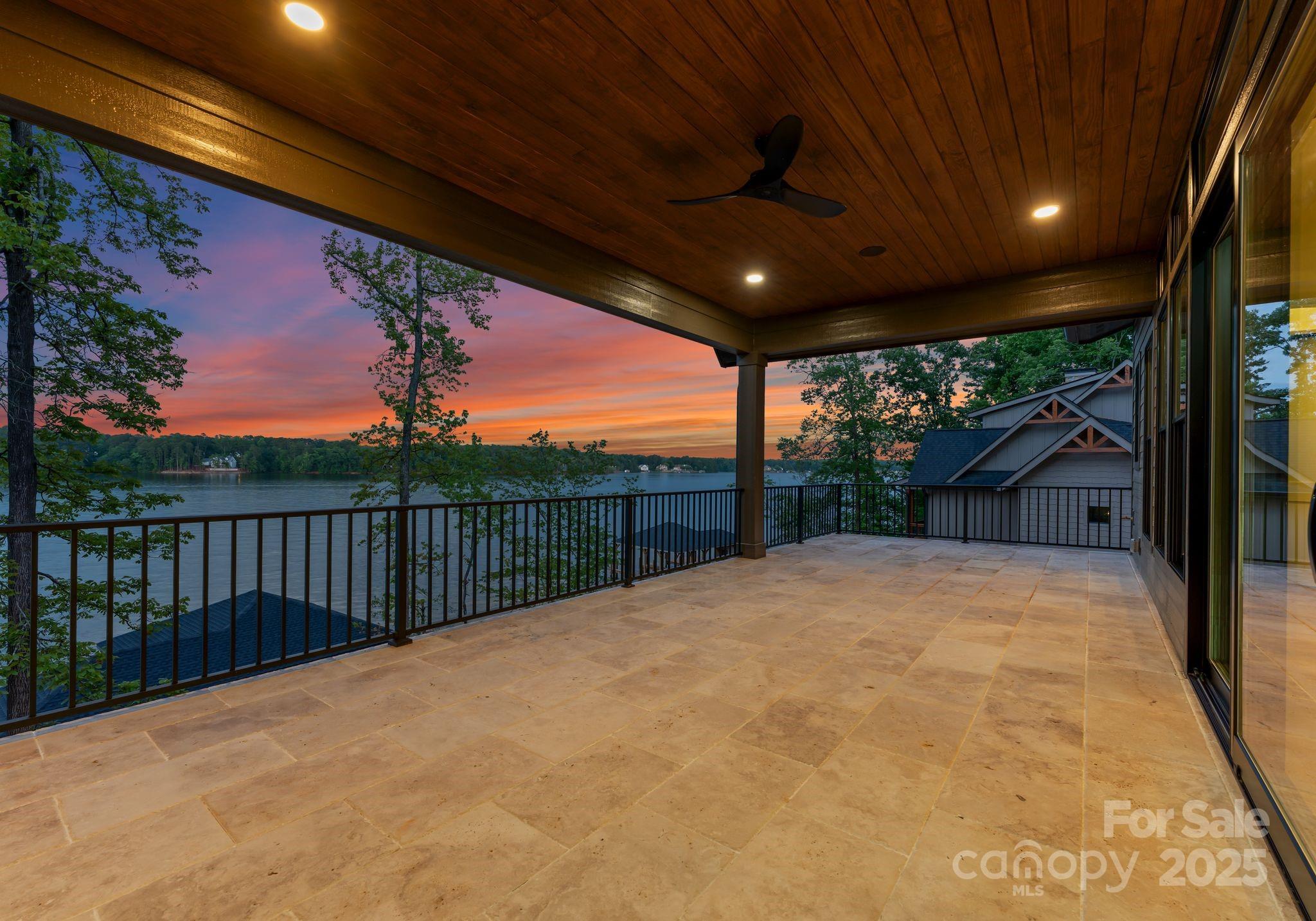 8066 Edgewater Drive Unit: 103
