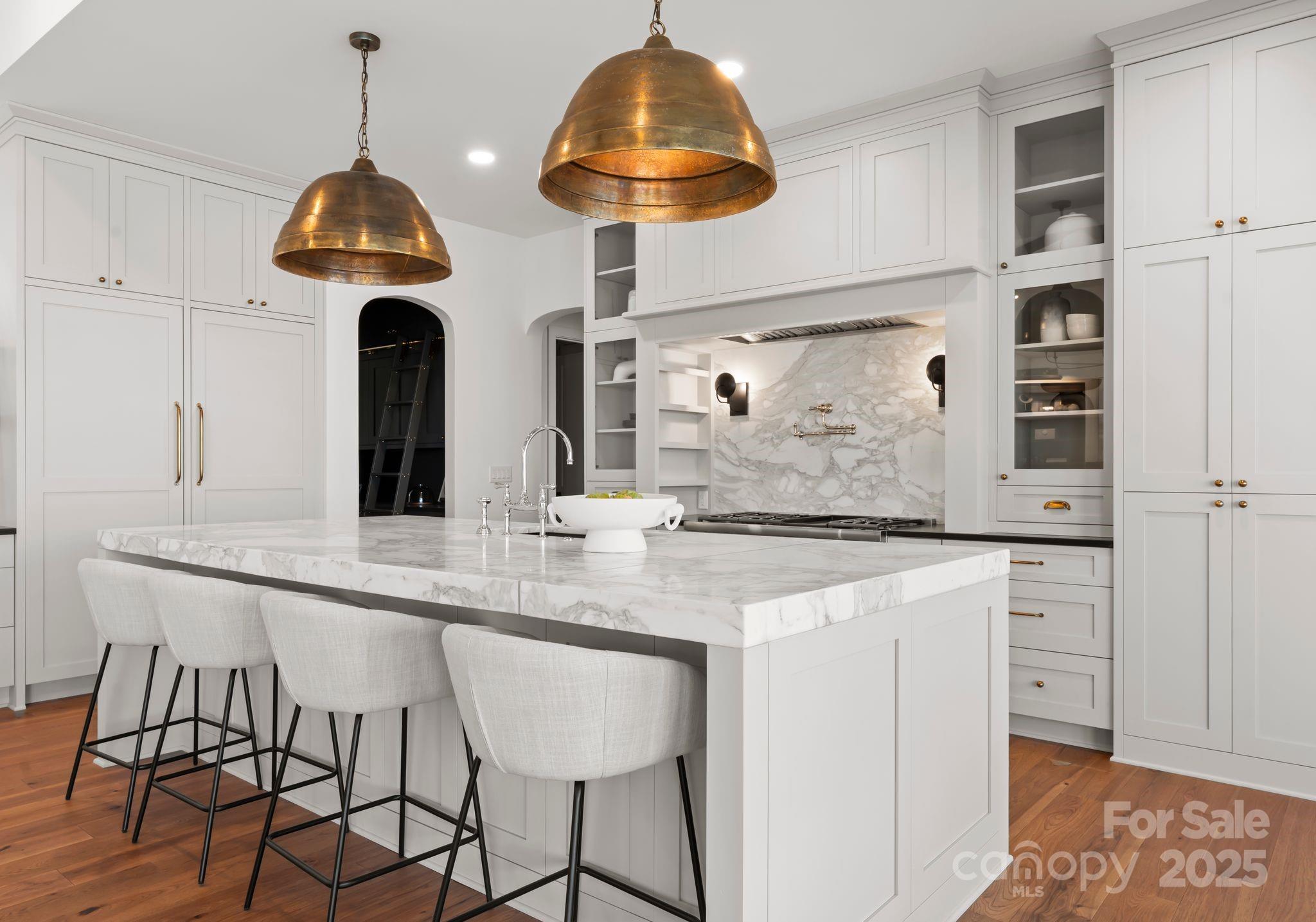 8066 Edgewater Drive Unit: 103