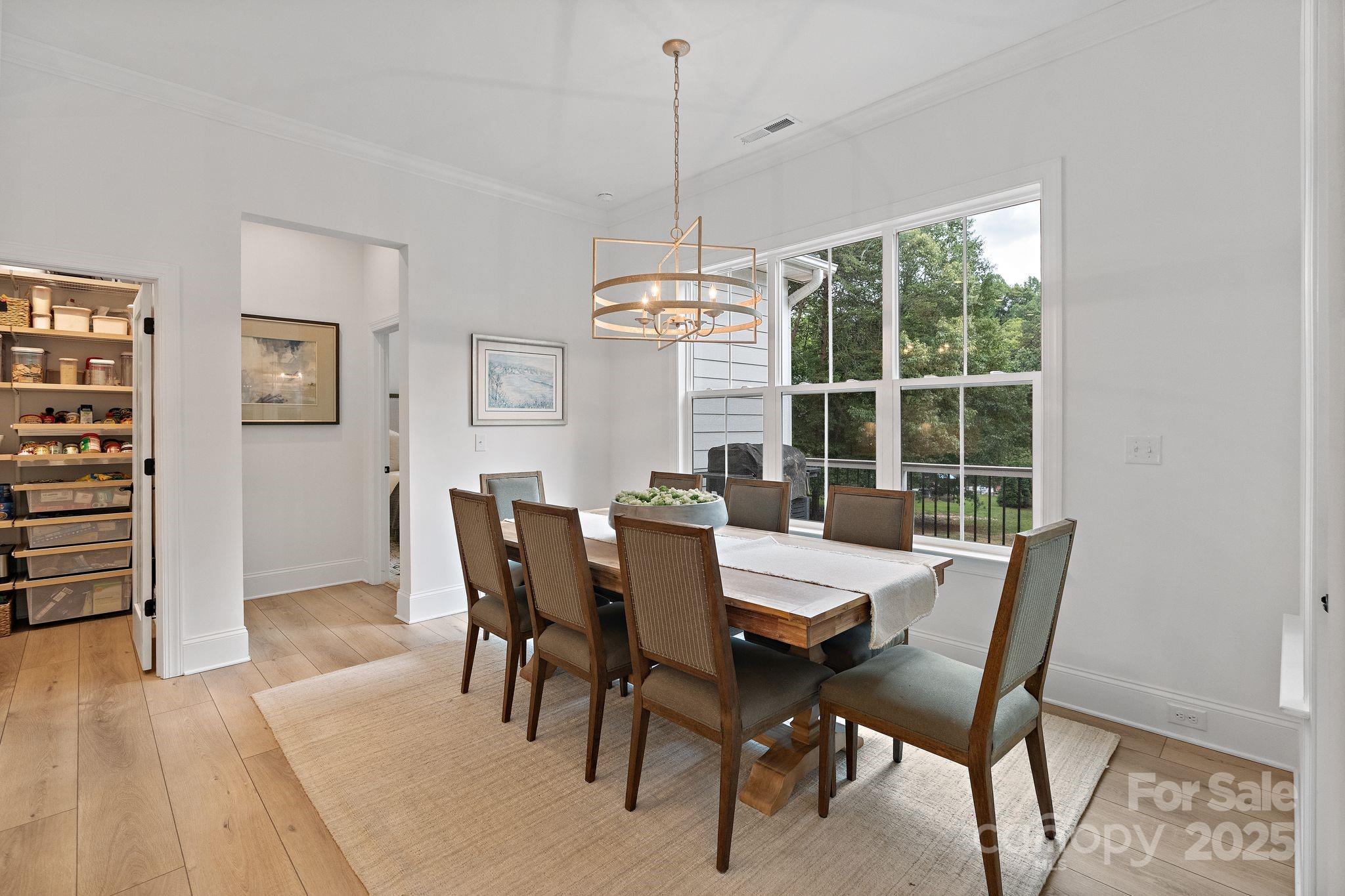 8283 Long Island Road