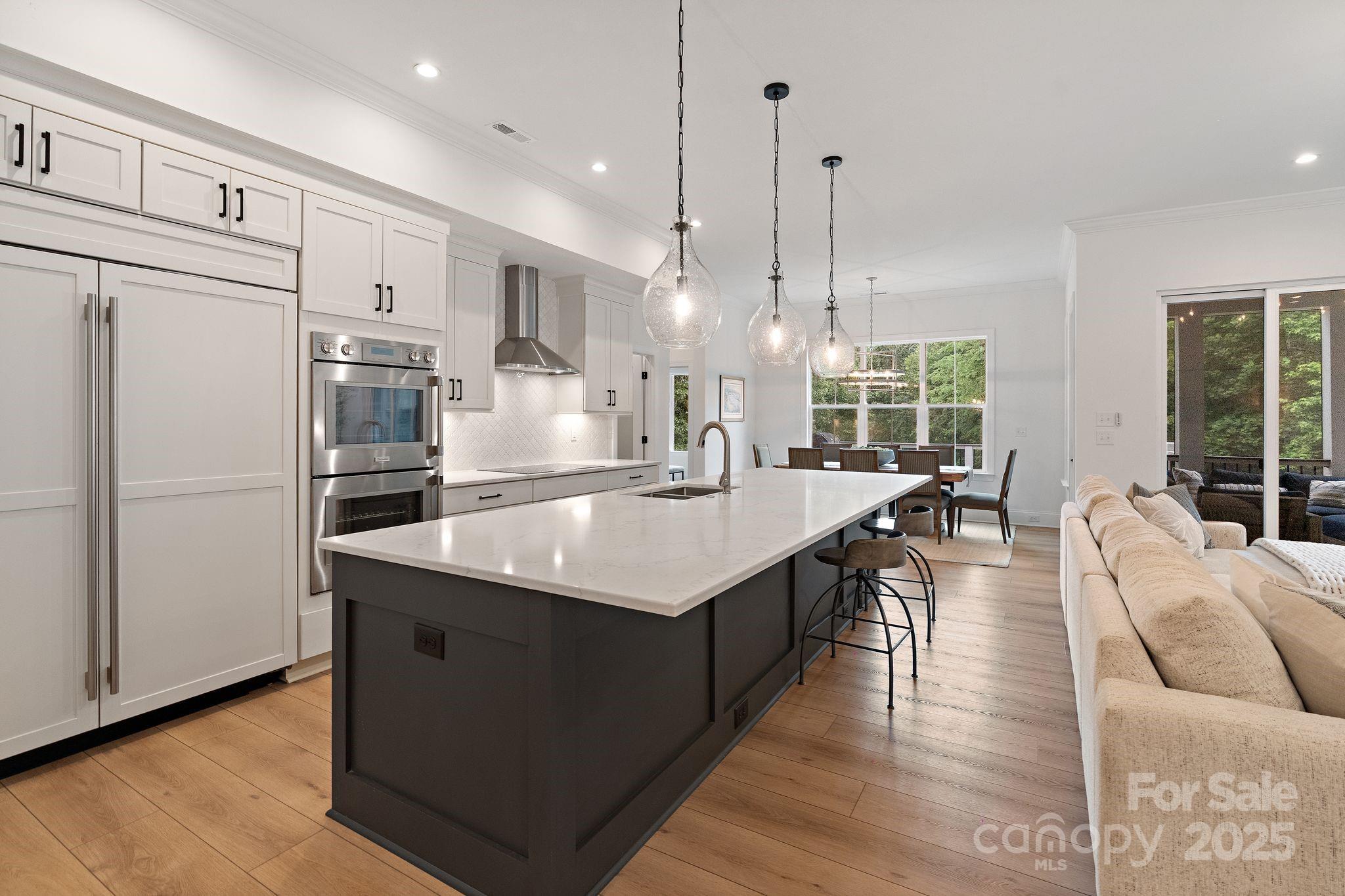 8283 Long Island Road