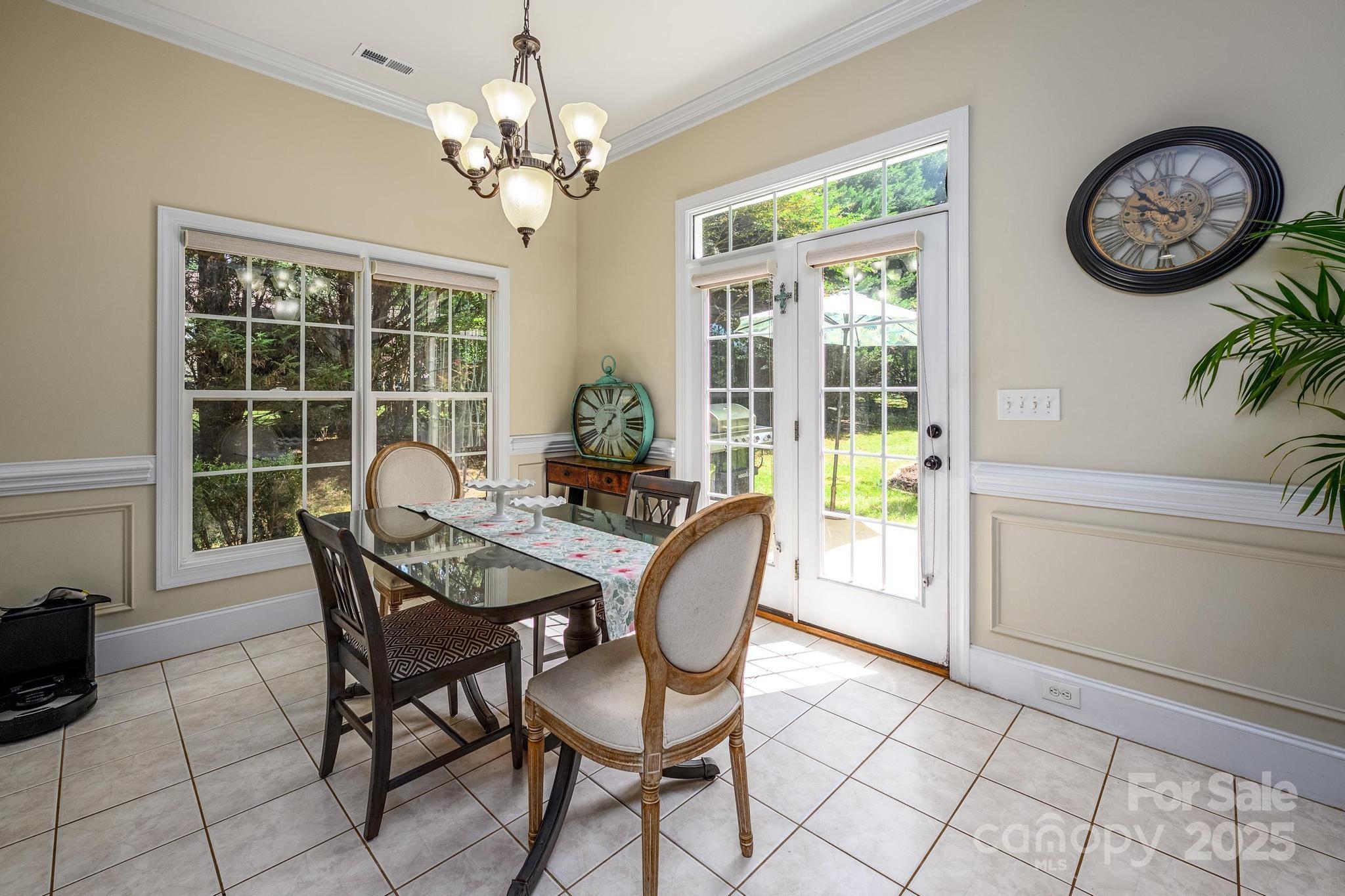 115 Springlake Drive
