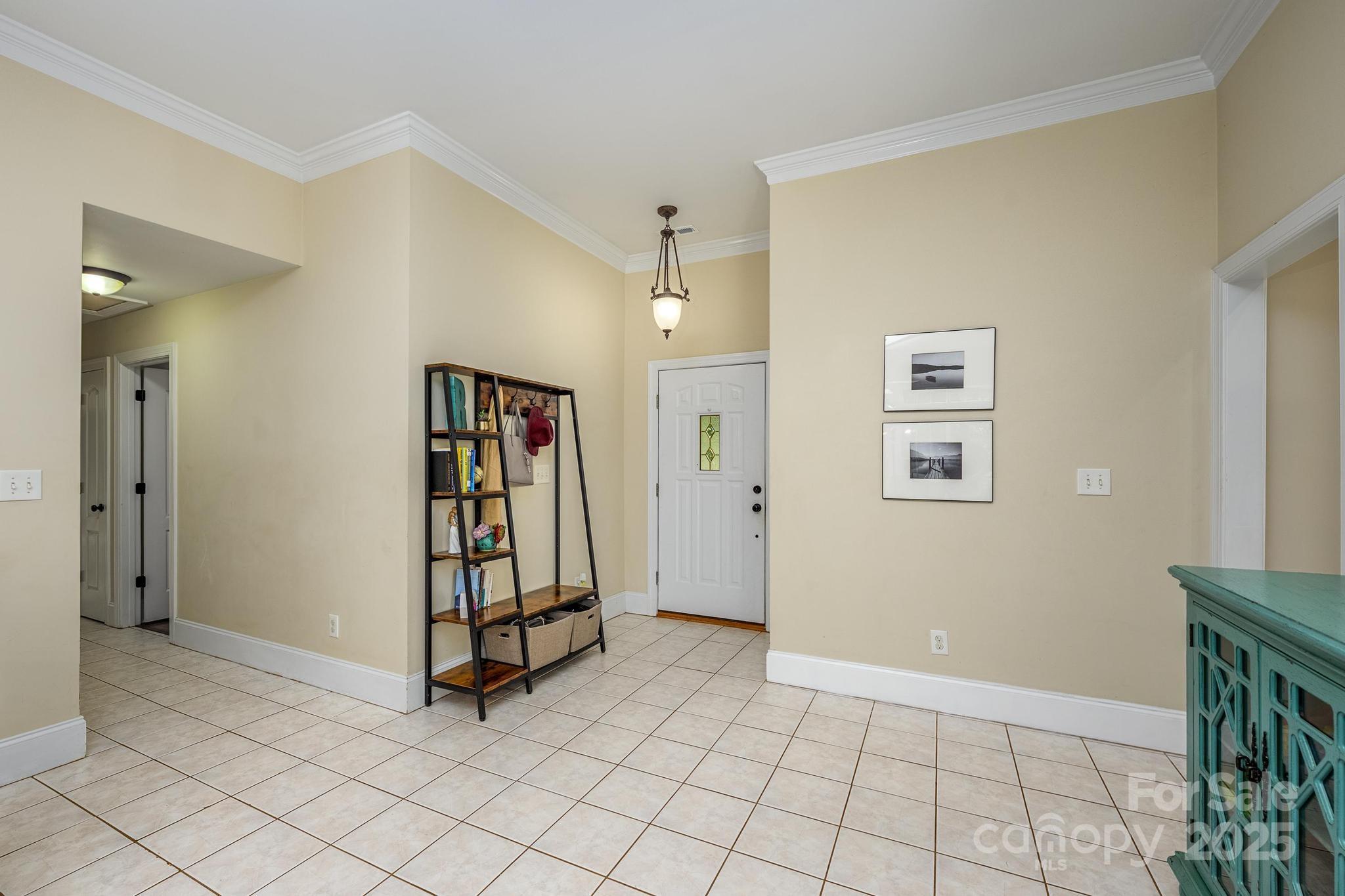 115 Springlake Drive