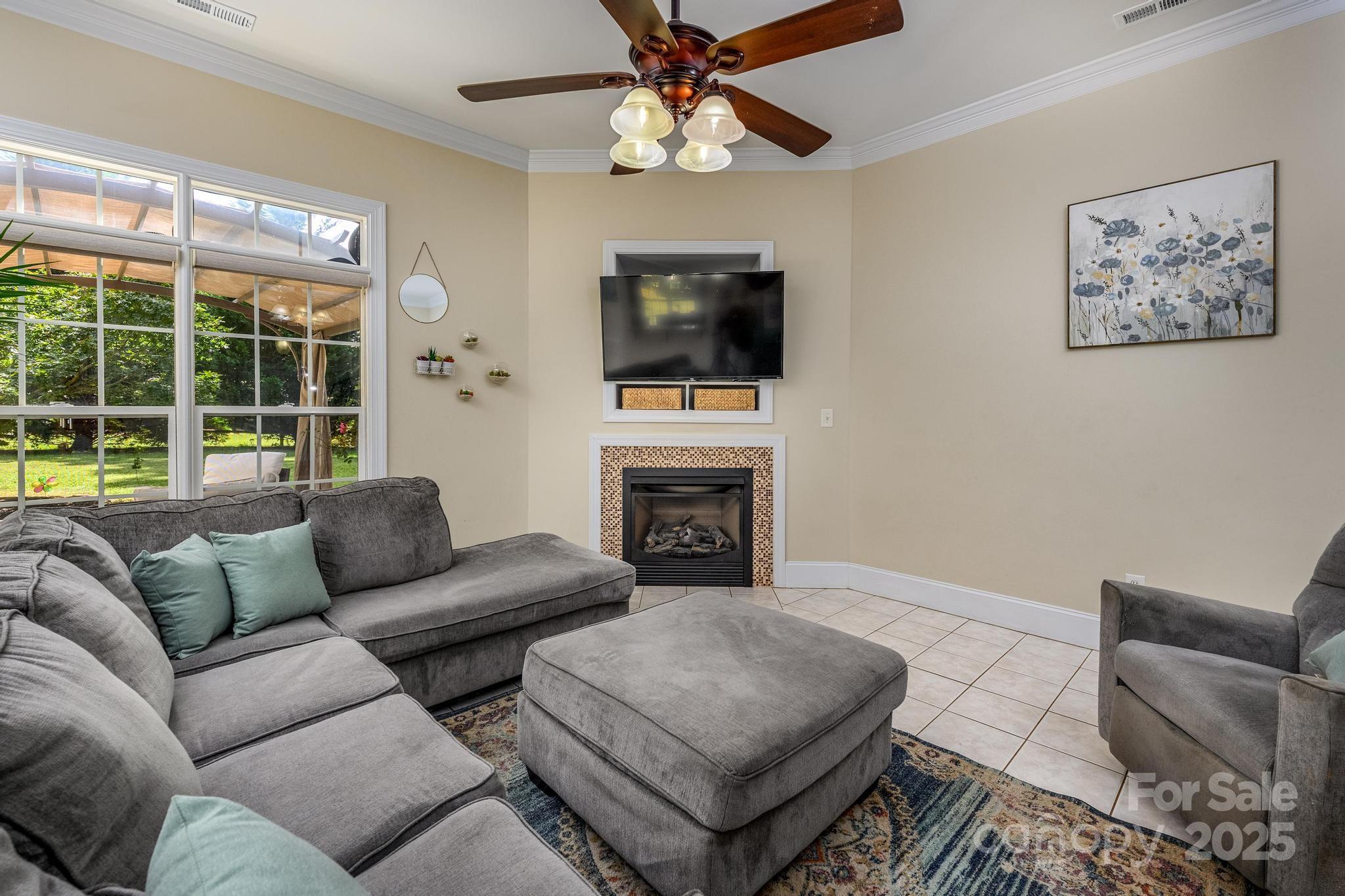 115 Springlake Drive