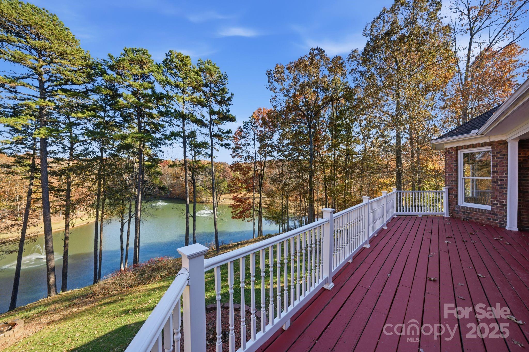 211 Harbor Ridge Drive