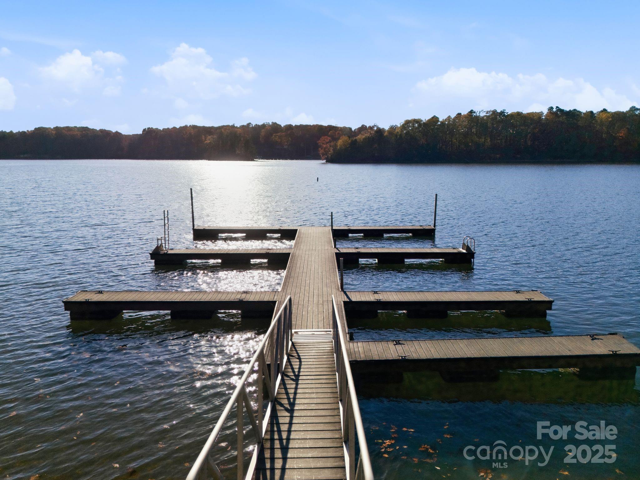 211 Harbor Ridge Drive